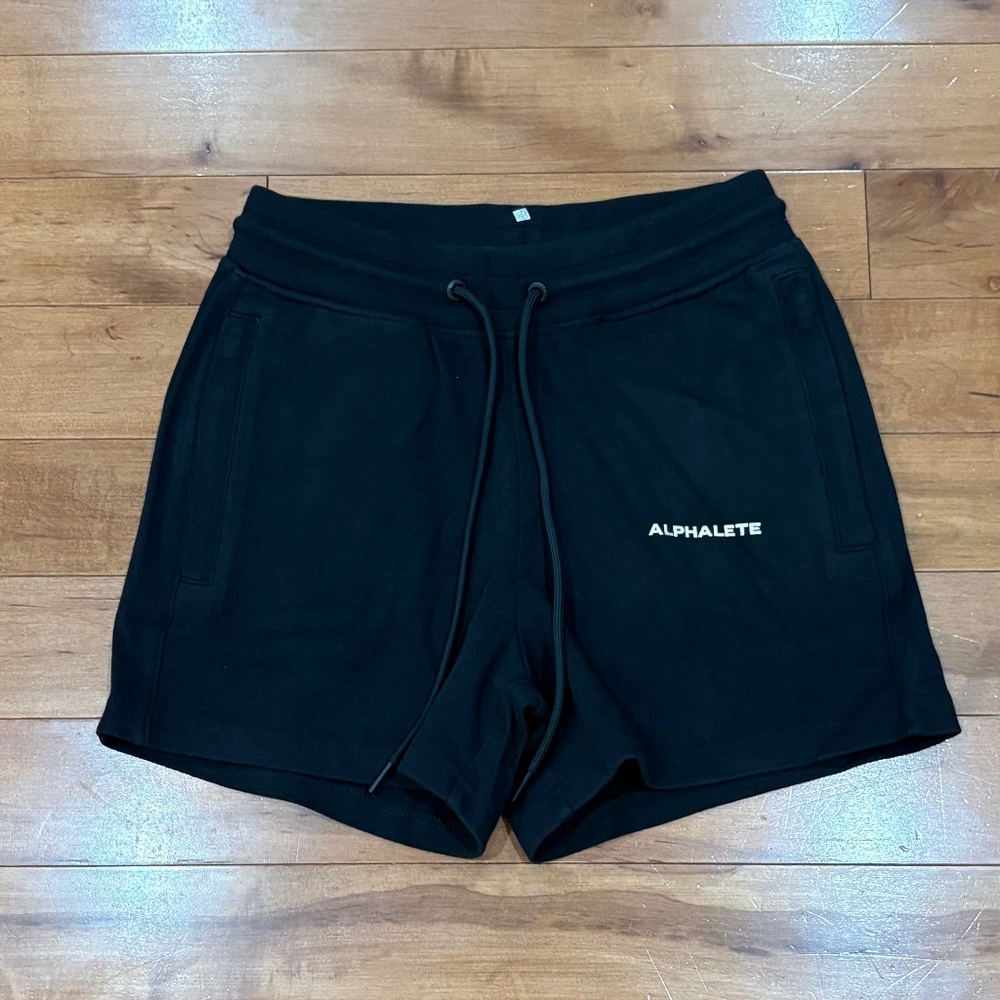 Alphalete Essential Core Shorts Small